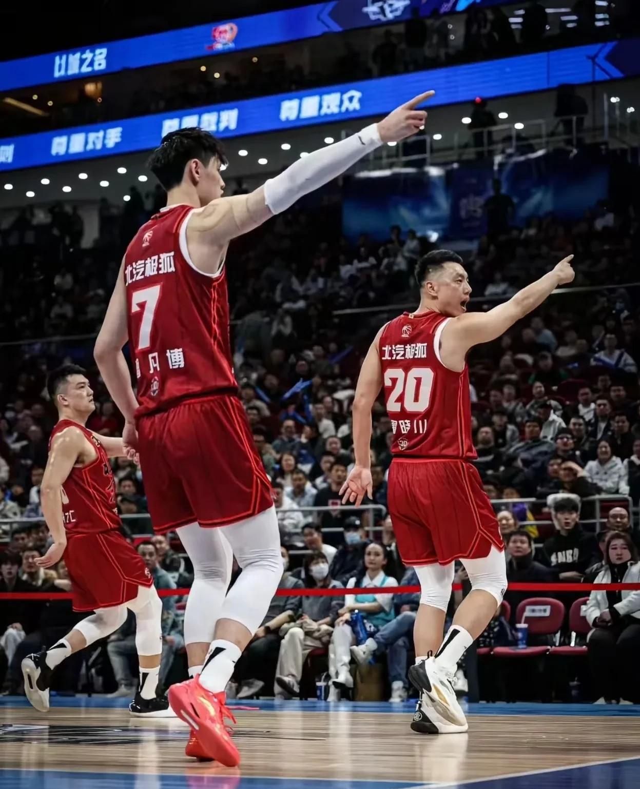 CBA季后赛赛程吃紧，阿森纳转会期外线爆发，赛场秩序良好，数据趋势出现新变化的简单介绍