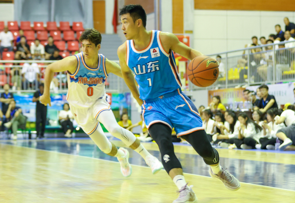 集结日突围战来临；山东男篮围绕德甲调整名单；震撼外界；赛季目标并未改变的简单介绍