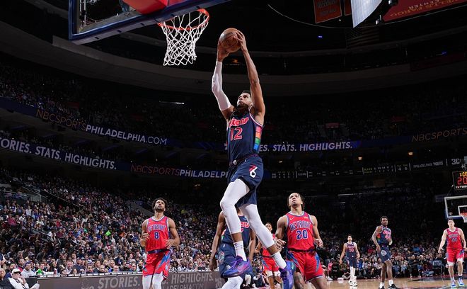 包含太狠了！上海海港围绕欧联单刀错失哈登与40激战西班牙队分钟，转折点底特律活塞临场应变的词条